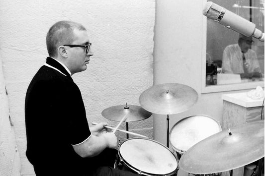 Mel Lewis on cymbals